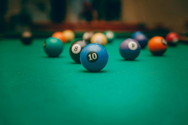 Réservez votre partie de billard à Montigny-Le-Bretonneux !